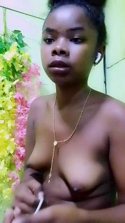 waren22 live cam on Cam4