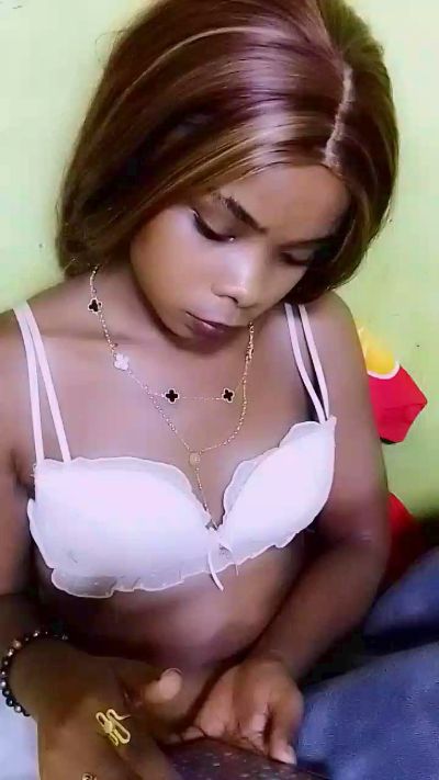 waren22 live cam on Cam4