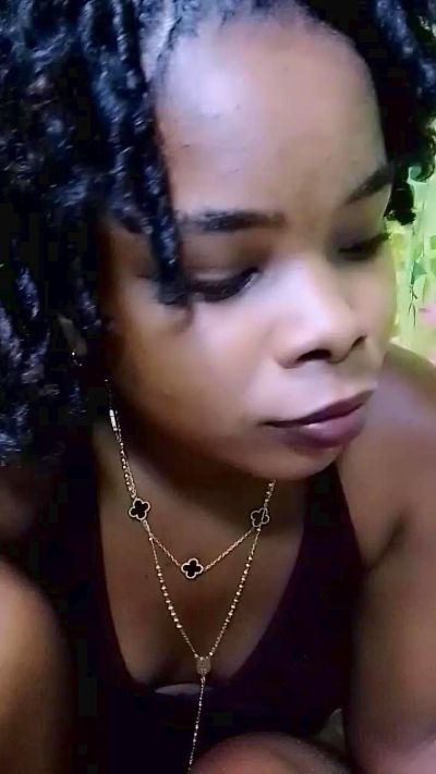 waren22 live cam on Cam4