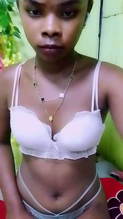 waren22 live cam on Cam4
