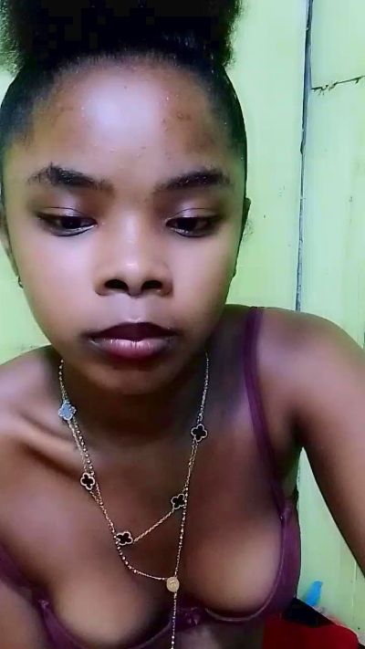 waren22 live cam on Cam4