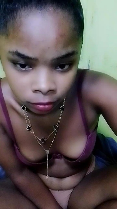 waren22 live cam on Cam4