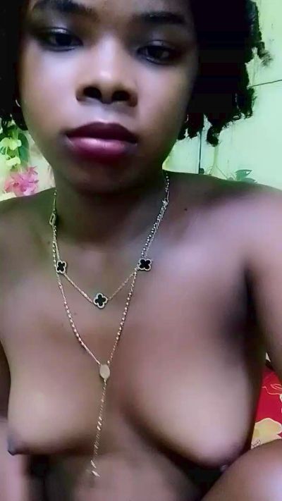 waren22 live cam on Cam4