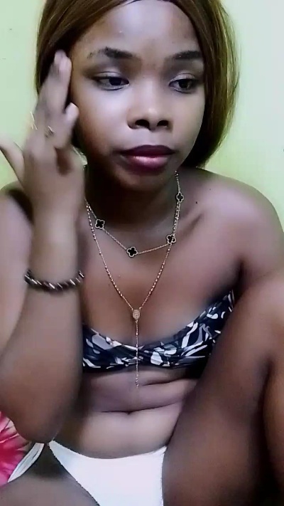 waren22 live cam on Cam4