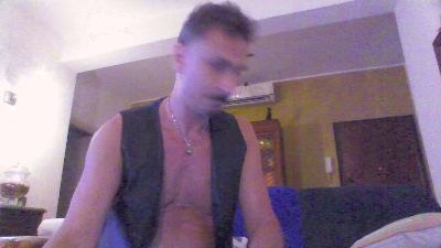 warm72 live cam on Cam4
