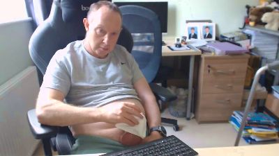 wazza20 live cam on Cam4