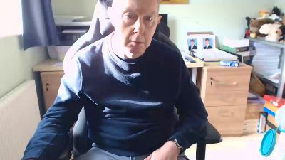 wazza20 live cam on Cam4