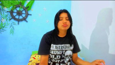 wednesdayevil18 live cam on Cam4