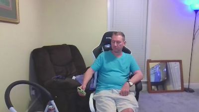 wesmeister69 live cam on Cam4