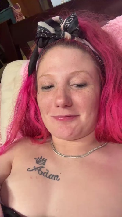 wetNwildPim live cam on Cam4