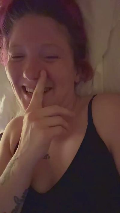 wetNwildPim live cam on Cam4