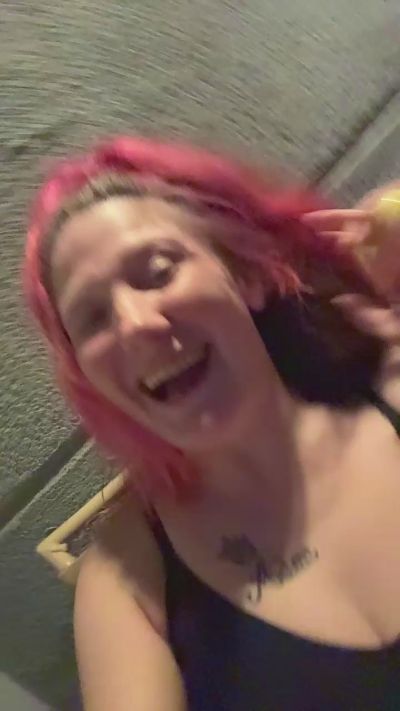 wetNwildPim live cam on Cam4
