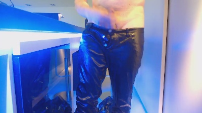 wetparis69 live cam on Cam4