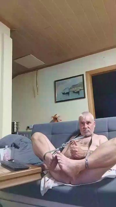 whackadoo live cam on Cam4