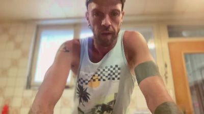 whatever185 live cam on Cam4