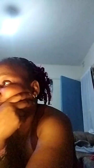 whinebby live cam on Cam4
