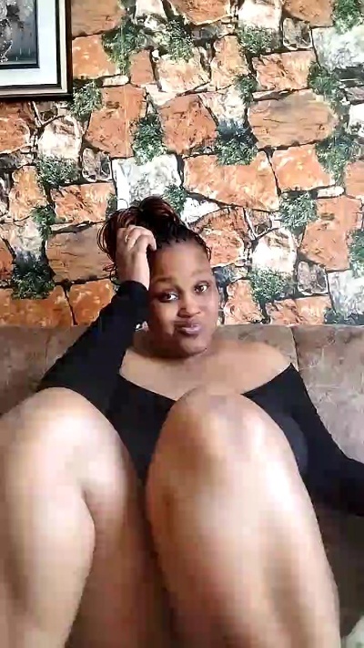 whinebby live cam on Cam4