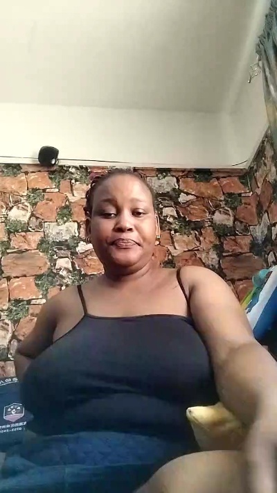 whinebby live cam on Cam4
