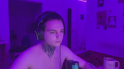 whiteinfinity live cam on Cam4