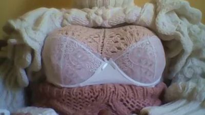 whitesweater live cam on Cam4