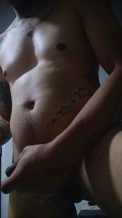 whizz22 live cam on Cam4