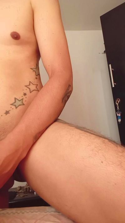 whizz22 live cam on Cam4