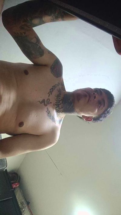 whizz22 live cam on Cam4