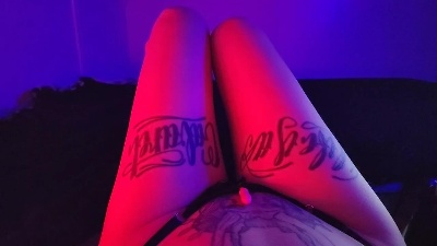 whorekinga live cam on Cam4