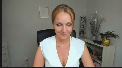 wildALICIA live cam on Cam4