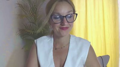 wildALICIA live cam on Cam4