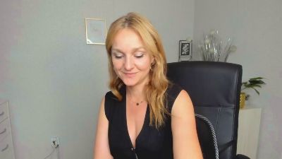 wildALICIA live cam on Cam4