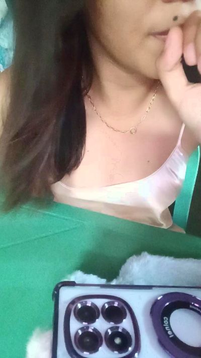 wild_starlet live cam on Cam4