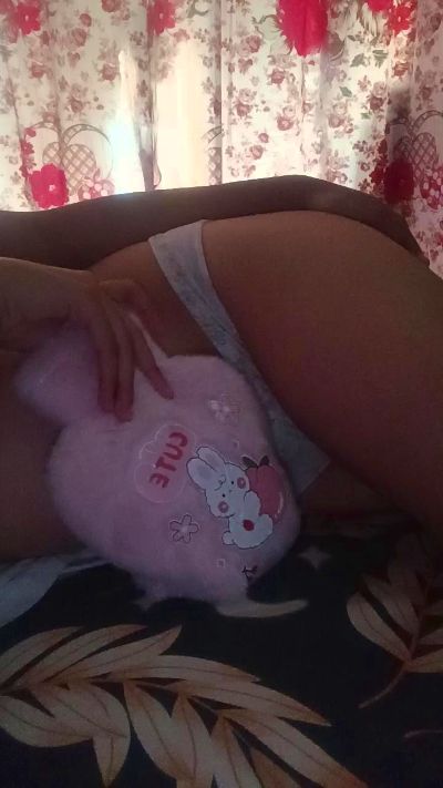 wild_starlet live cam on Cam4