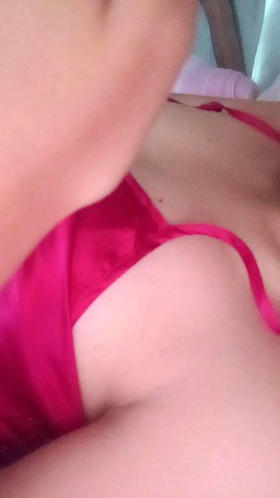 wild_starlet live cam on Cam4