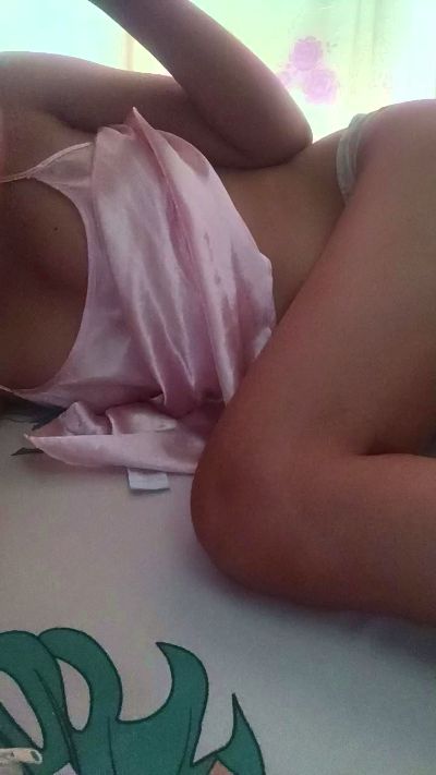 wild_starlet live cam on Cam4