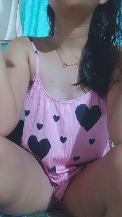wild_starlet live cam on Cam4