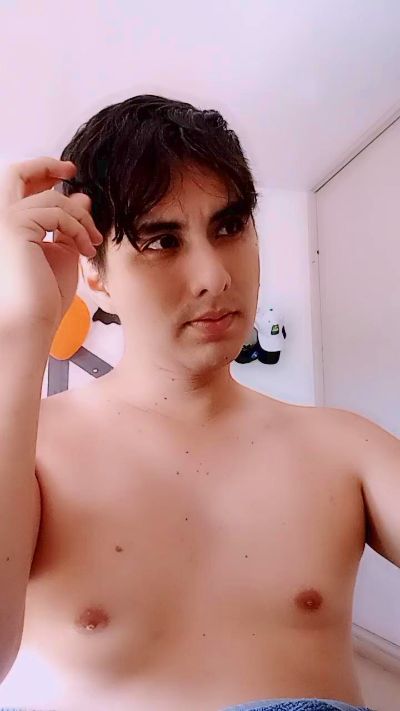 wildwolfhot live cam on Cam4