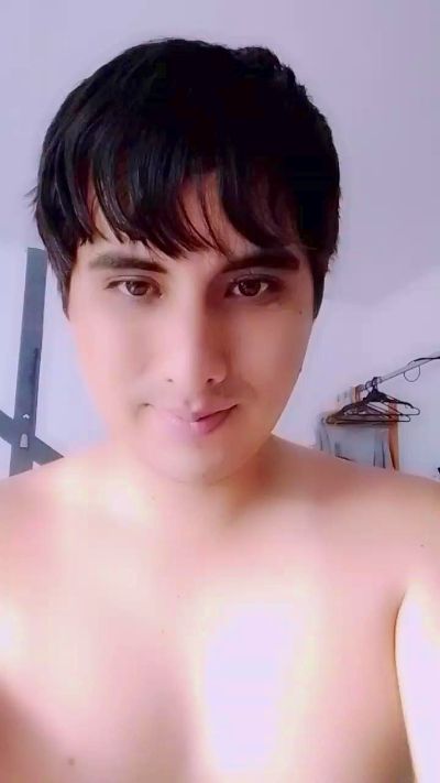 wildwolfhot live cam on Cam4