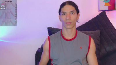 willy_veins live cam on Cam4