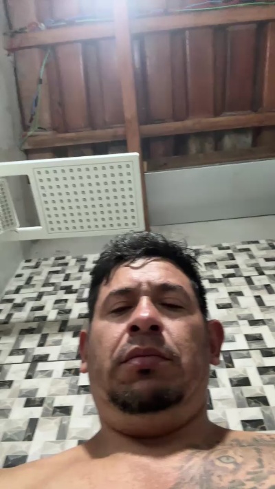 wilodonaire39 live cam on Cam4