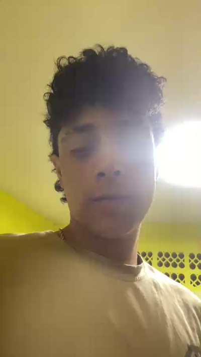 wolf5 live cam on Cam4
