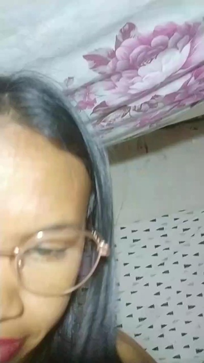 woman37 live cam on Cam4