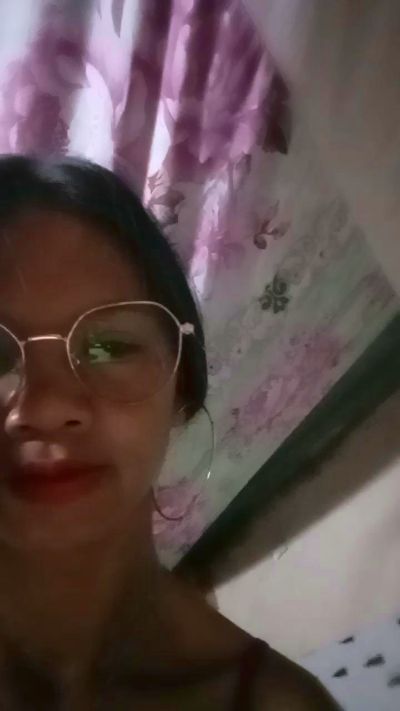 woman37 live cam on Cam4