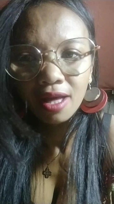 woman37 live cam on Cam4
