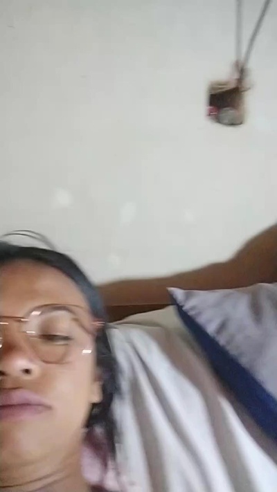 woman37 live cam on Cam4