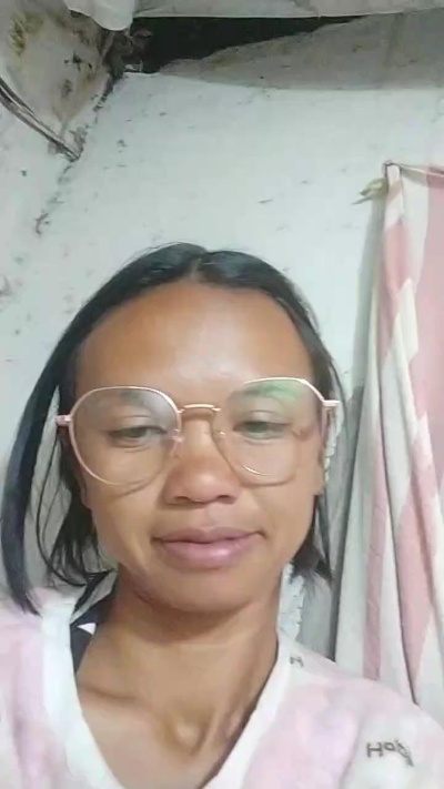 woman37 live cam on Cam4
