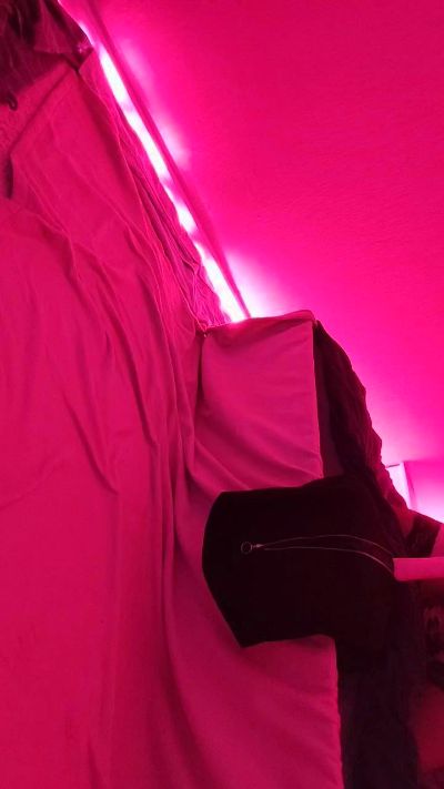 wowmesee live cam on Cam4