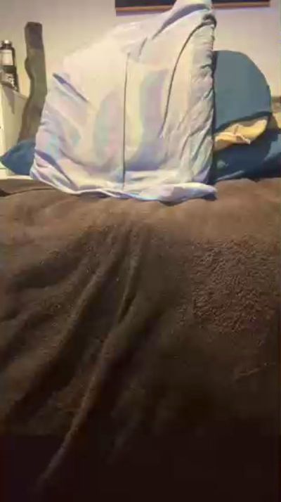 wriggla761 live cam on Cam4