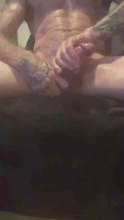 wriggla76 live cam on Cam4