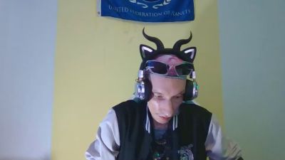 wwwstarfleetwtf live cam on Cam4
